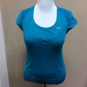 Nike DRI FIT blue scoop Neck short sleeve top